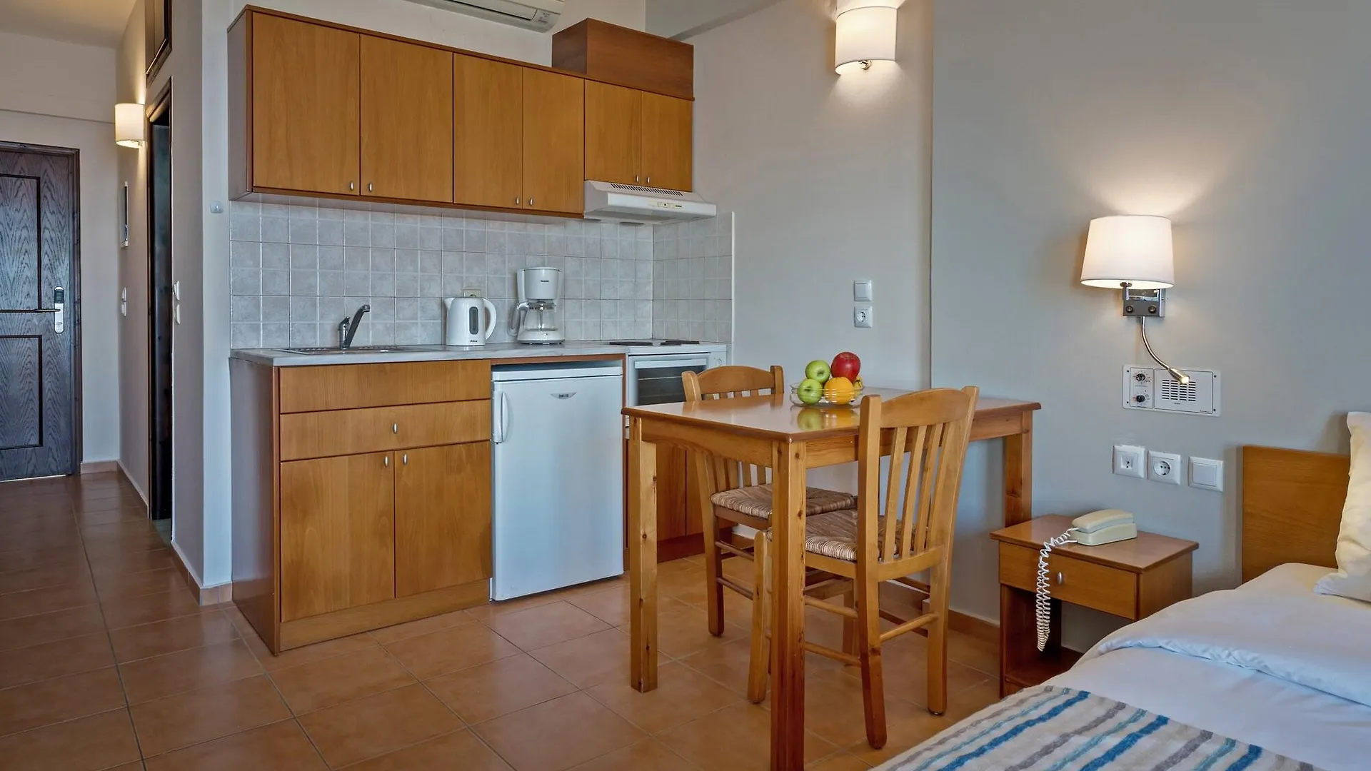 Batis Beach Hotel Rethymno  Aparthotel Rethymno (Crete)