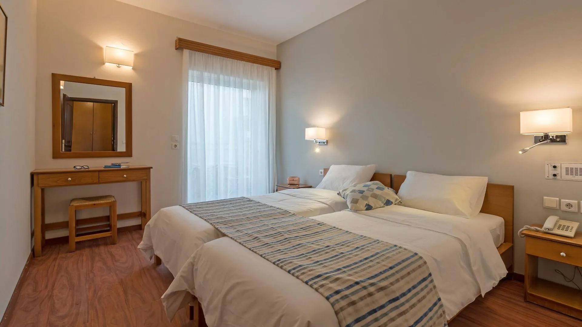 Batis Beach Hotel Rethymno 3*,