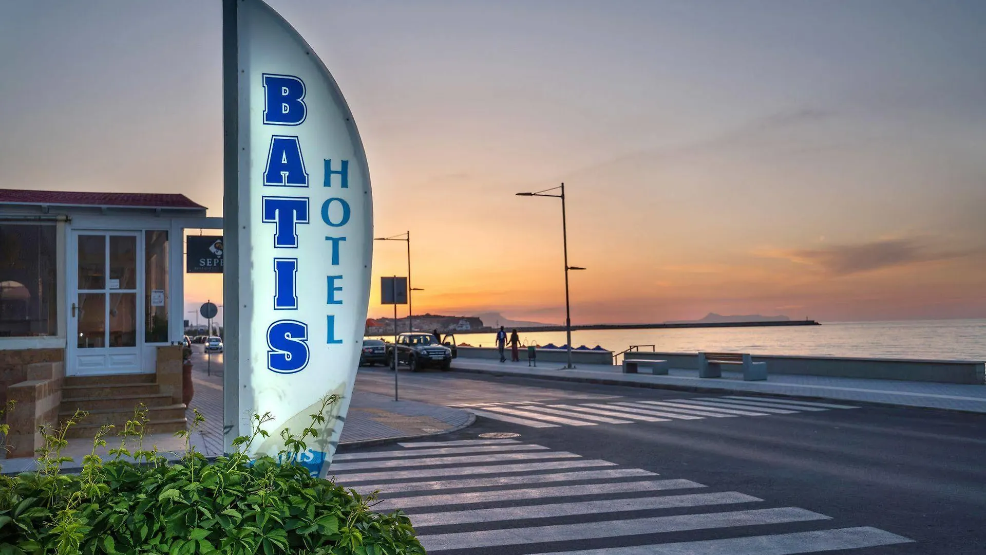 Batis Beach Hotel Rethymno  3*, Rethymno (Crete)