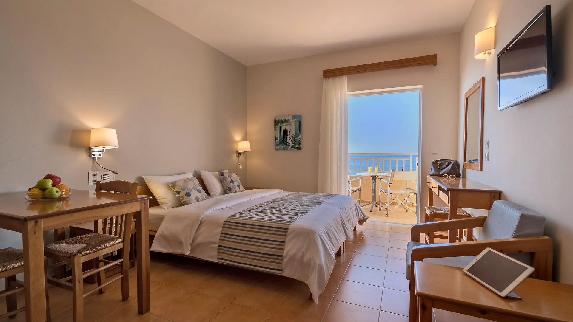 Batis Beach Hotel Rethymno  3*, Rethymno (Crete)