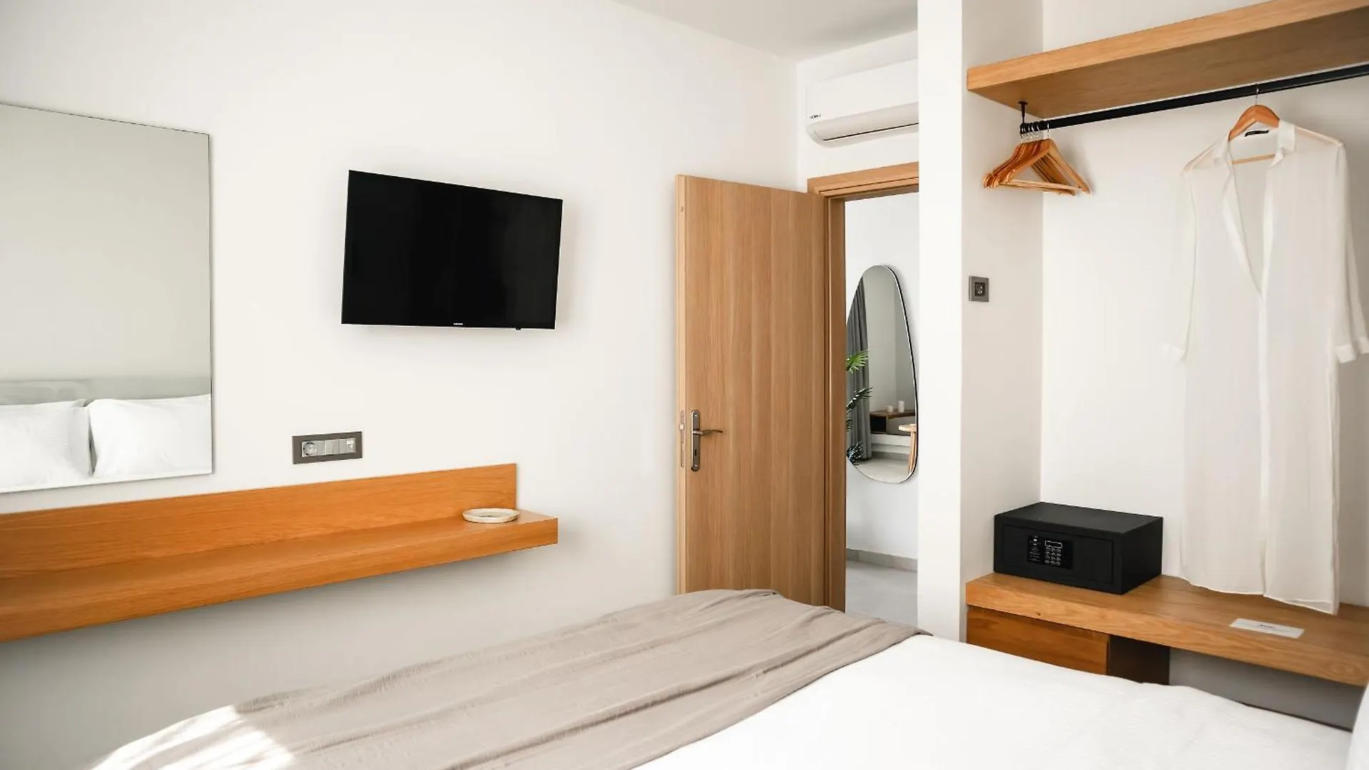 Апарт-отель Batis Beach Hotel Ретимно
