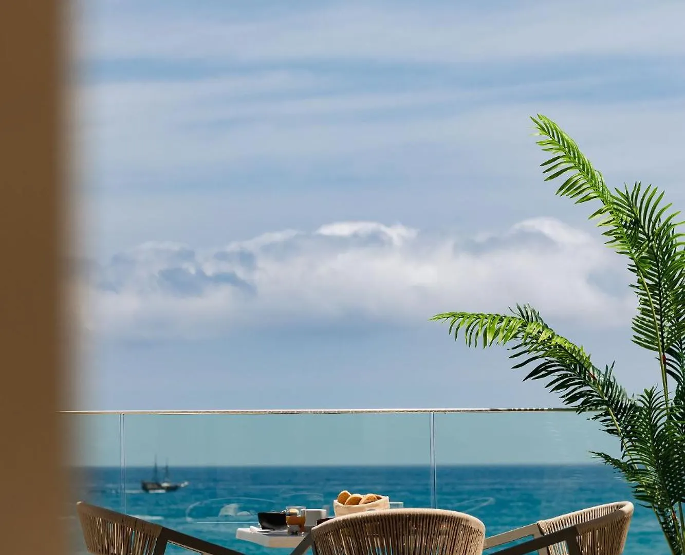 Апарт-отель Batis Beach Hotel Ретимно